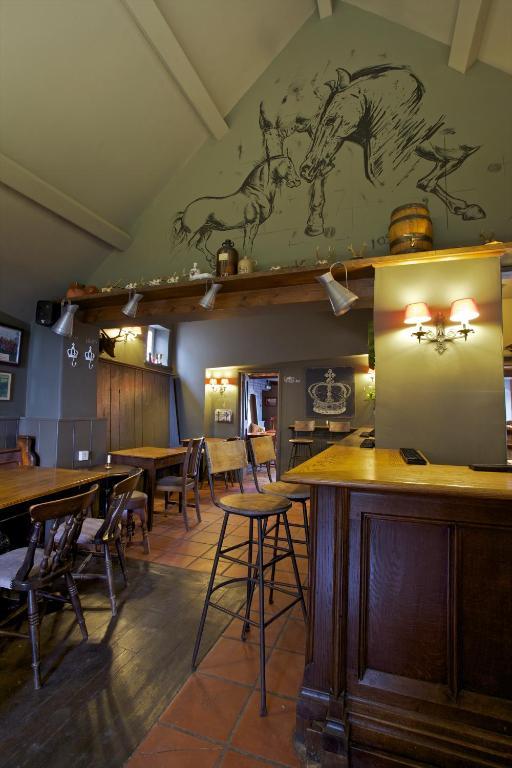 The Kings Arms Hotell Didmarton Exteriör bild